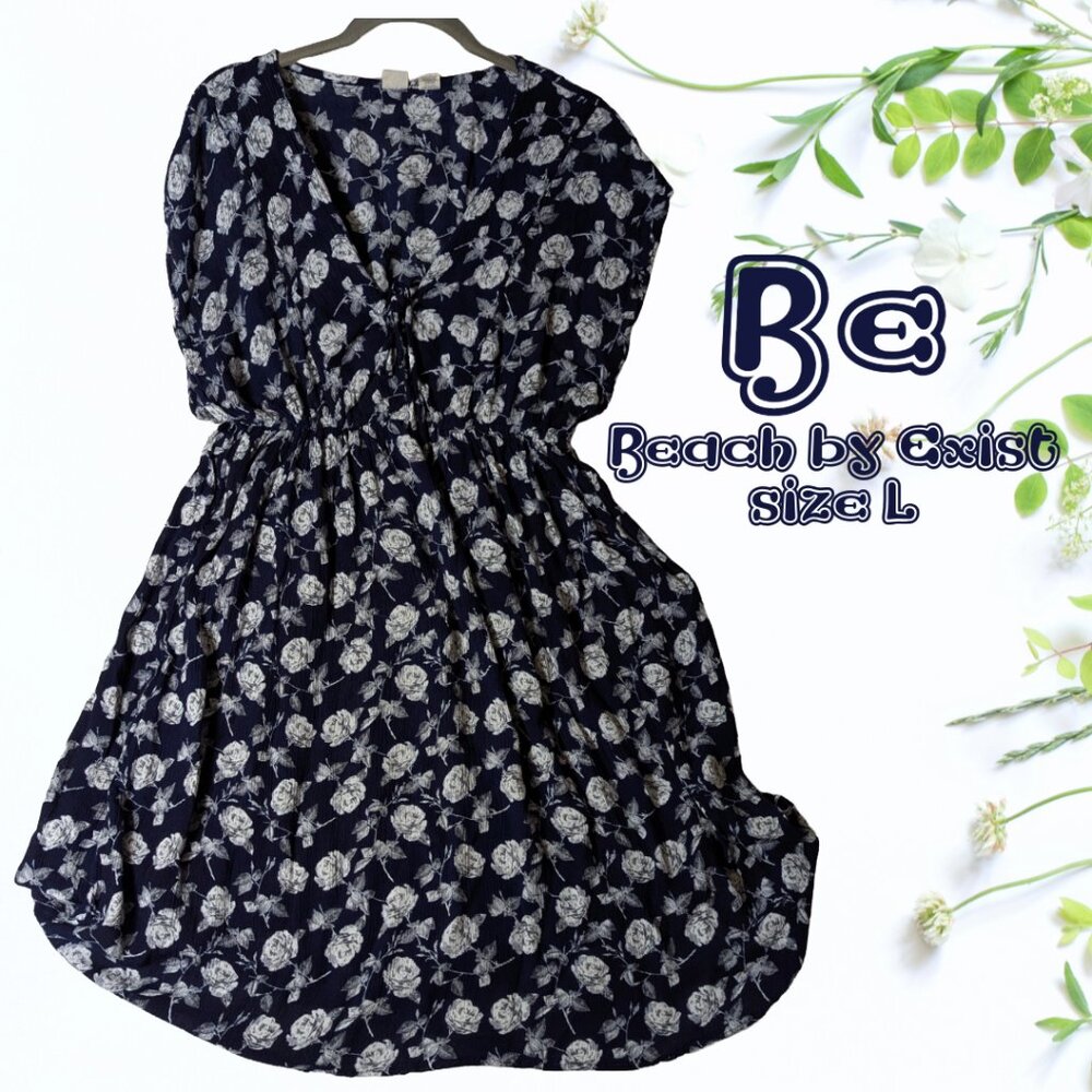 Beach By Exist sz L Navy/White Floral Rayon Casual Short Sleeve Dress